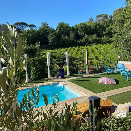 La Vie Est Belle En Provence B&B 툴브스