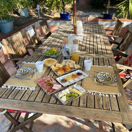 La Vie Est Belle En Provence Frühstückspension